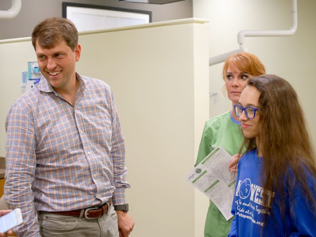 Dr. talking to patient and mom